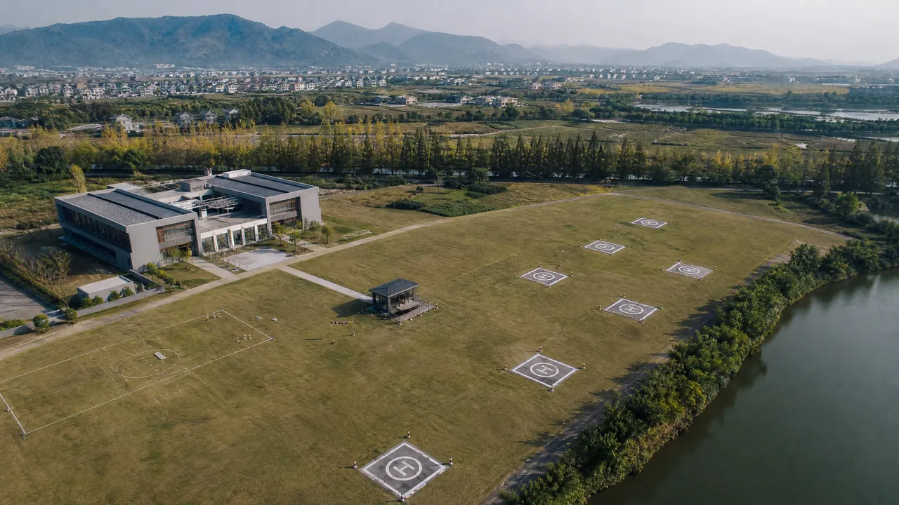 绍兴训练场地和校区周边航拍示意